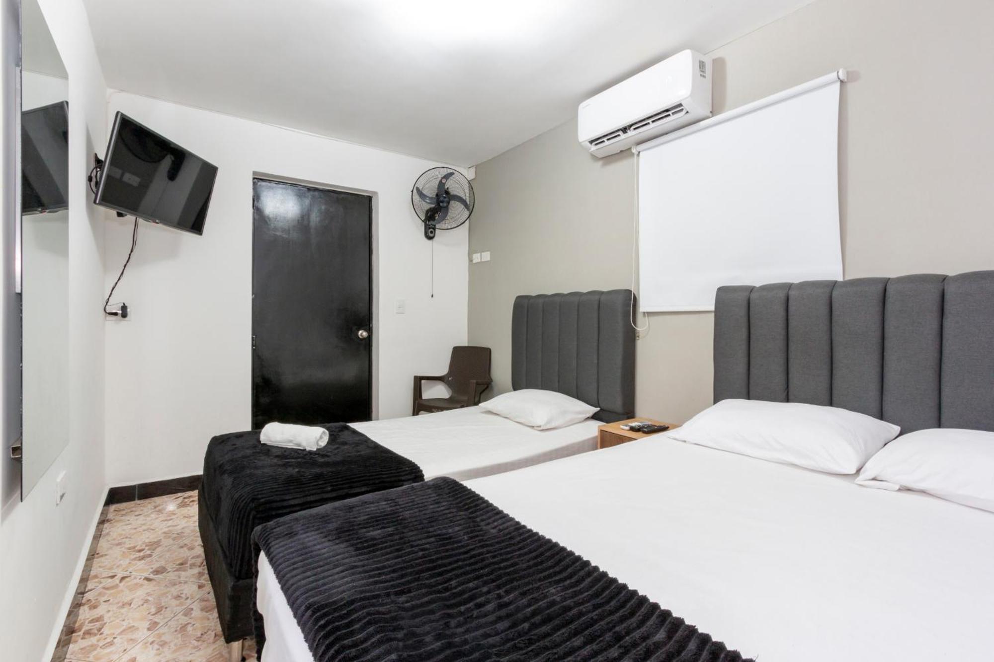 Hotel De Leon Estadio メデジン エクステリア 写真