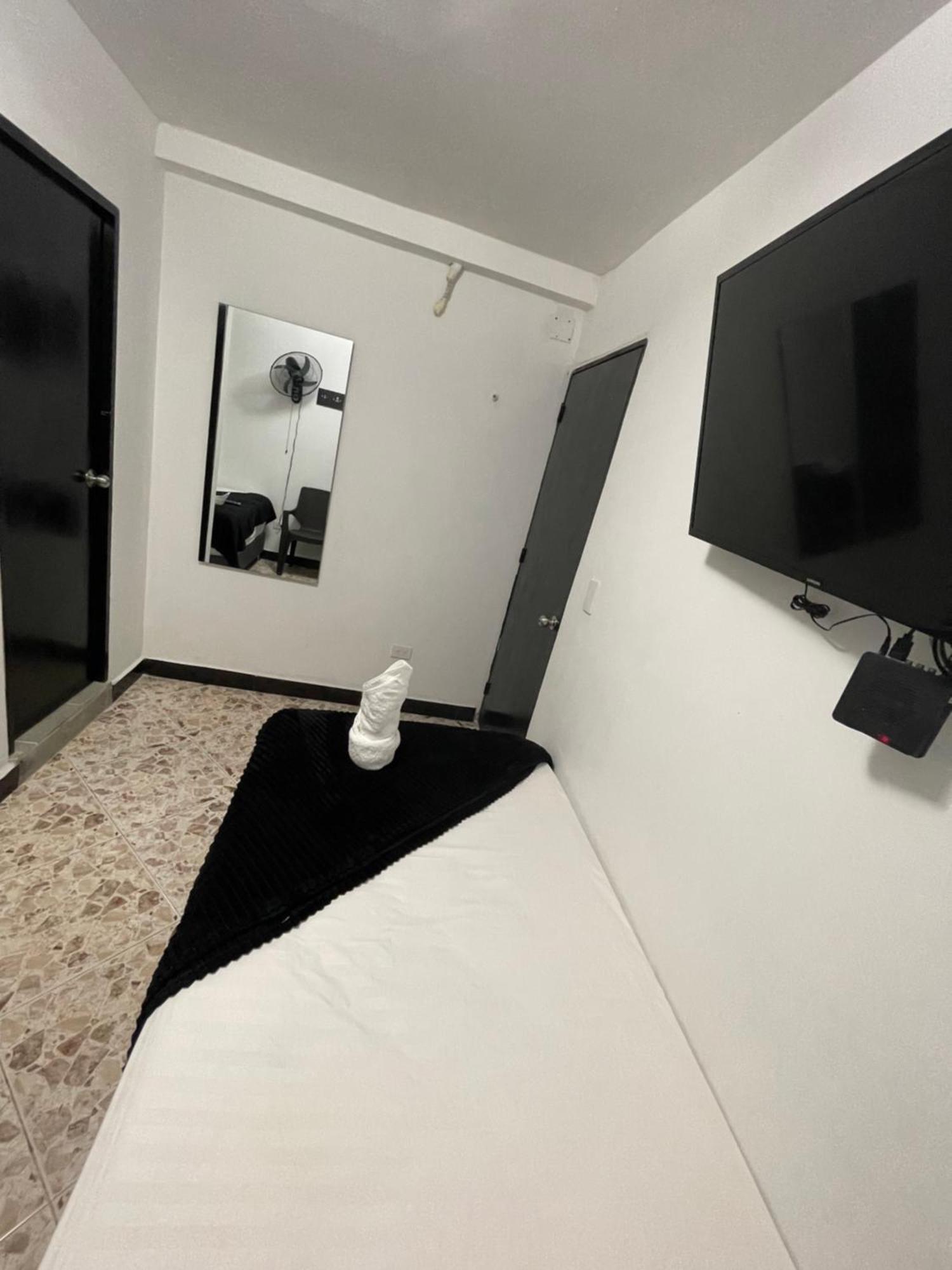 Hotel De Leon Estadio メデジン エクステリア 写真