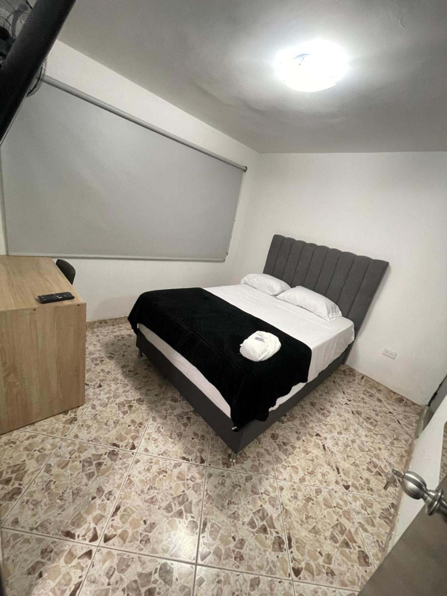 Hotel De Leon Estadio メデジン エクステリア 写真